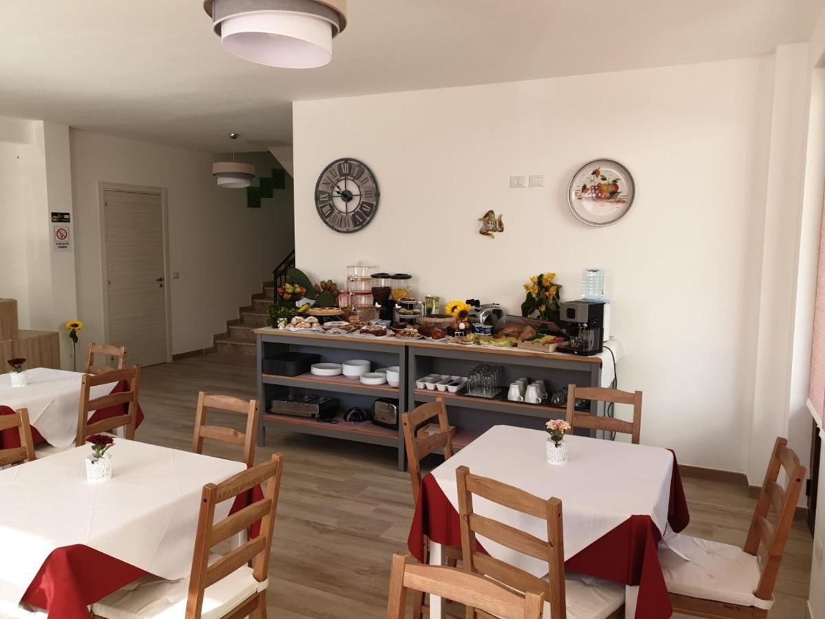 B&B Villa Chiara Bed And Breakfast ตาออร์มินา ภายนอก รูปภาพ