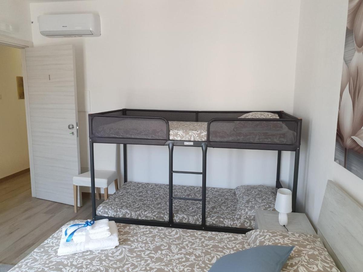 B&B Villa Chiara Bed And Breakfast ตาออร์มินา ภายนอก รูปภาพ