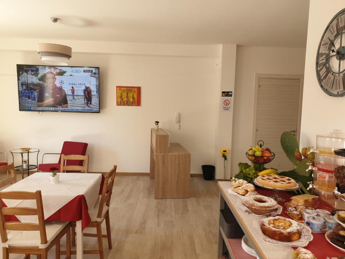 B&B Villa Chiara Bed And Breakfast ตาออร์มินา ภายนอก รูปภาพ