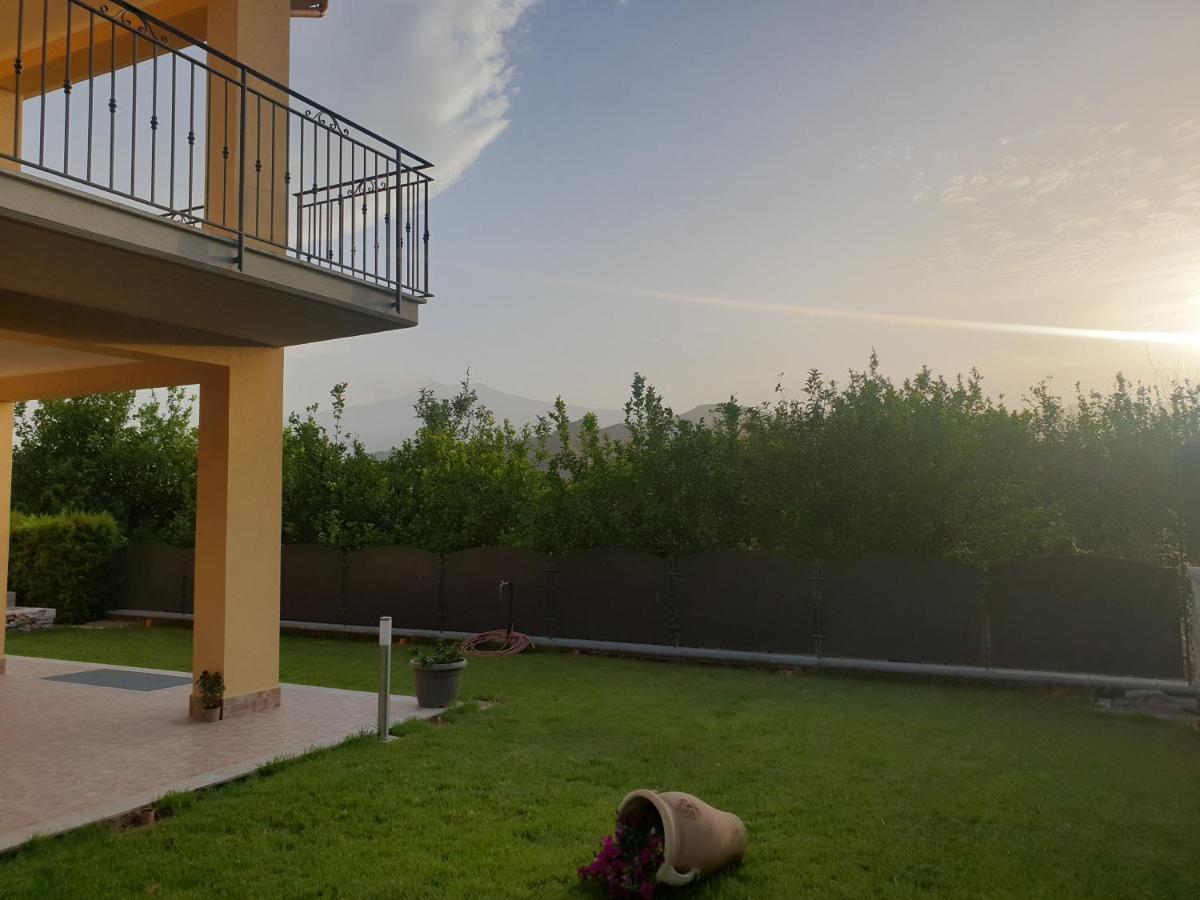 B&B Villa Chiara Bed And Breakfast ตาออร์มินา ภายนอก รูปภาพ