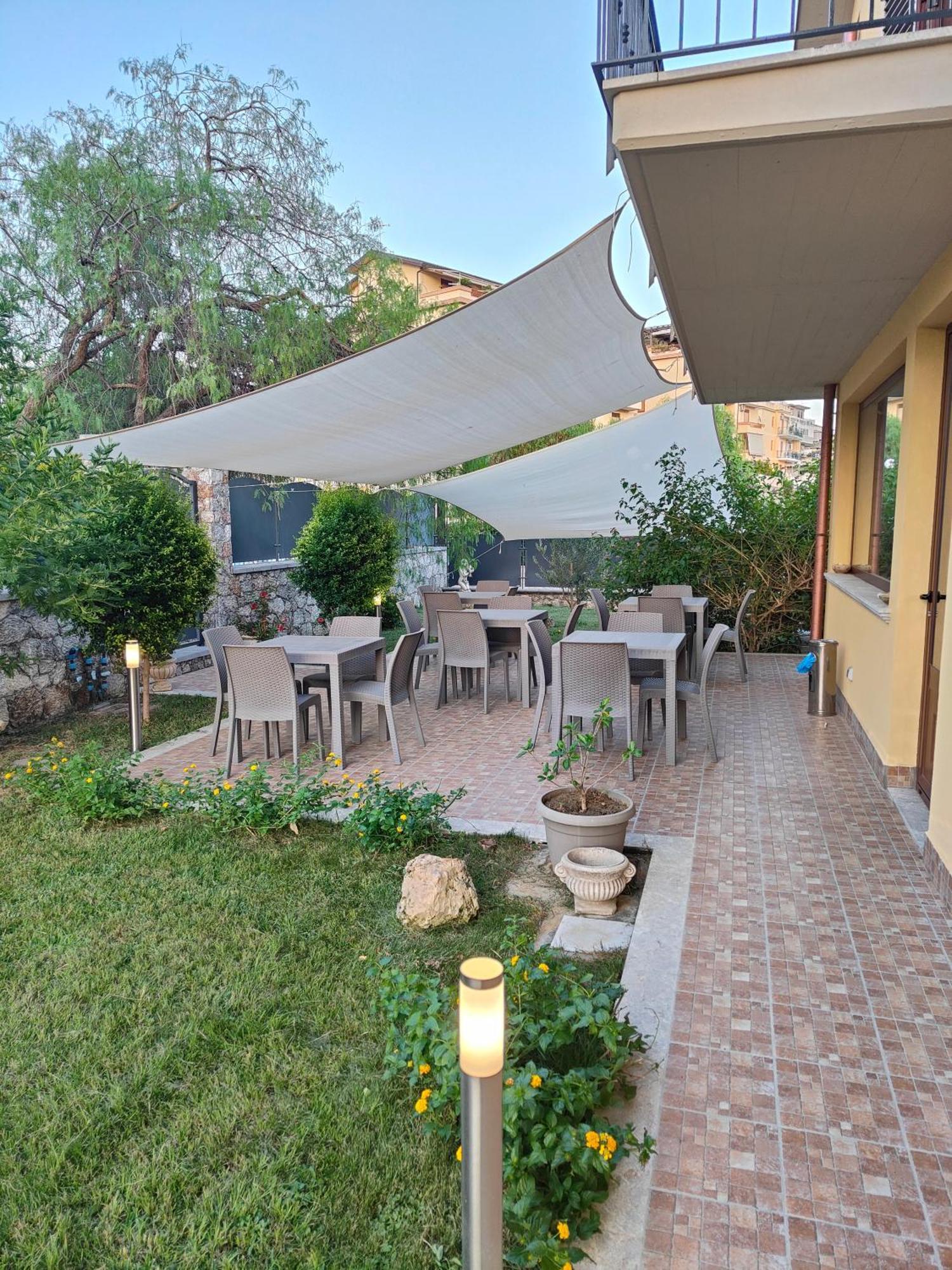 B&B Villa Chiara Bed And Breakfast ตาออร์มินา ภายนอก รูปภาพ